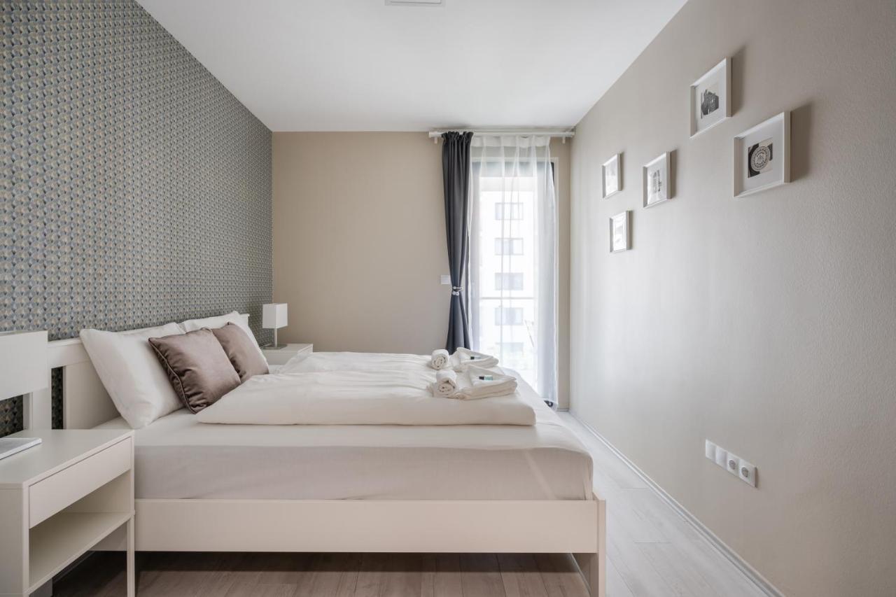 Navy Angel Apartment With Balcony Budapest Esterno foto
