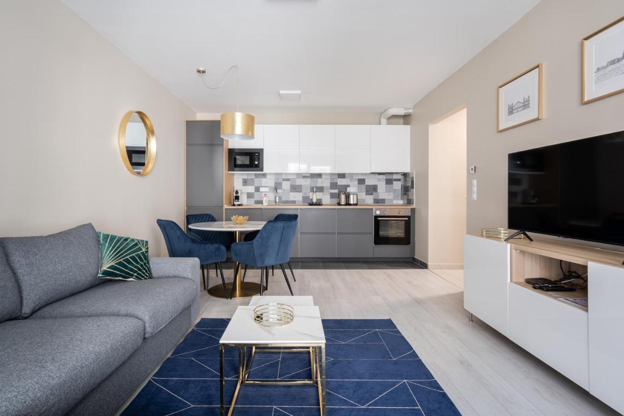 Navy Angel Apartment With Balcony Budapest Esterno foto
