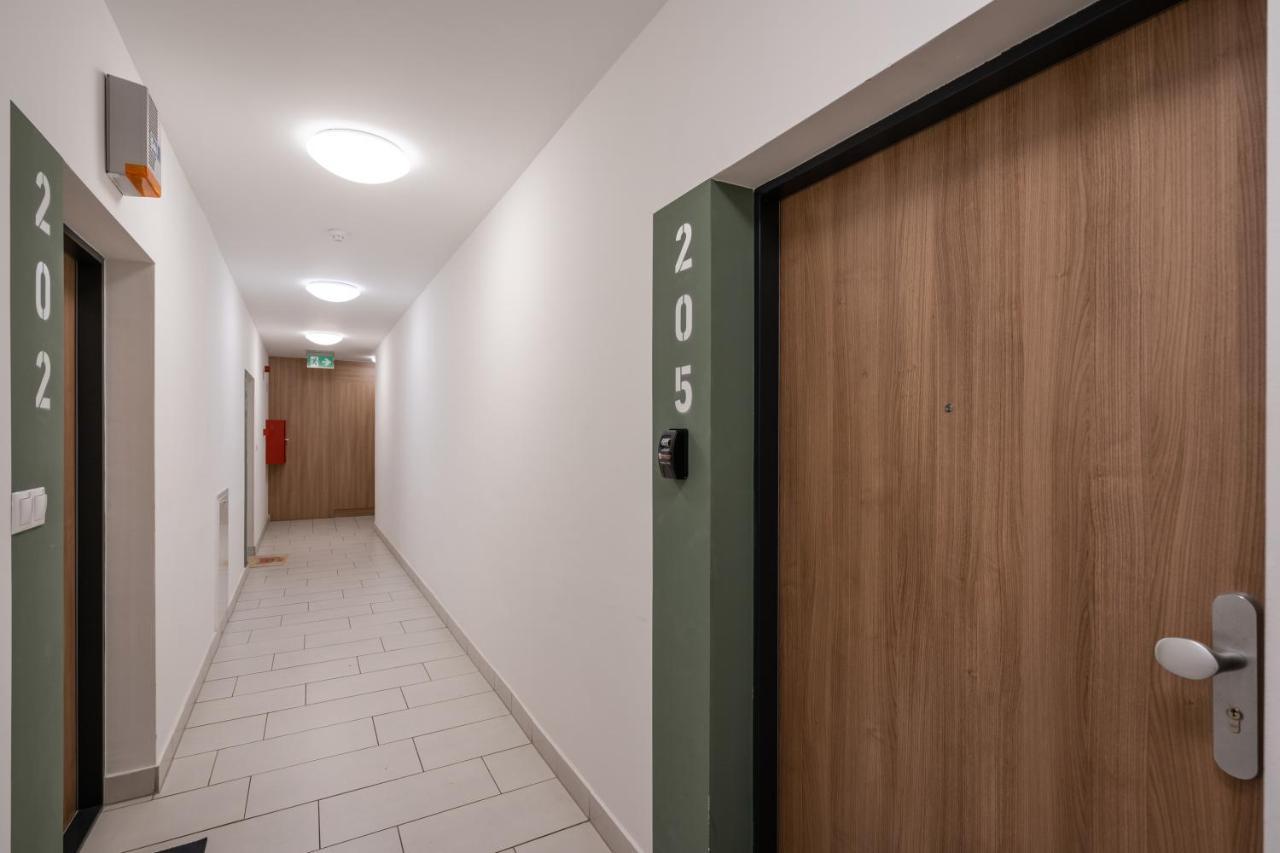 Navy Angel Apartment With Balcony Budapest Esterno foto